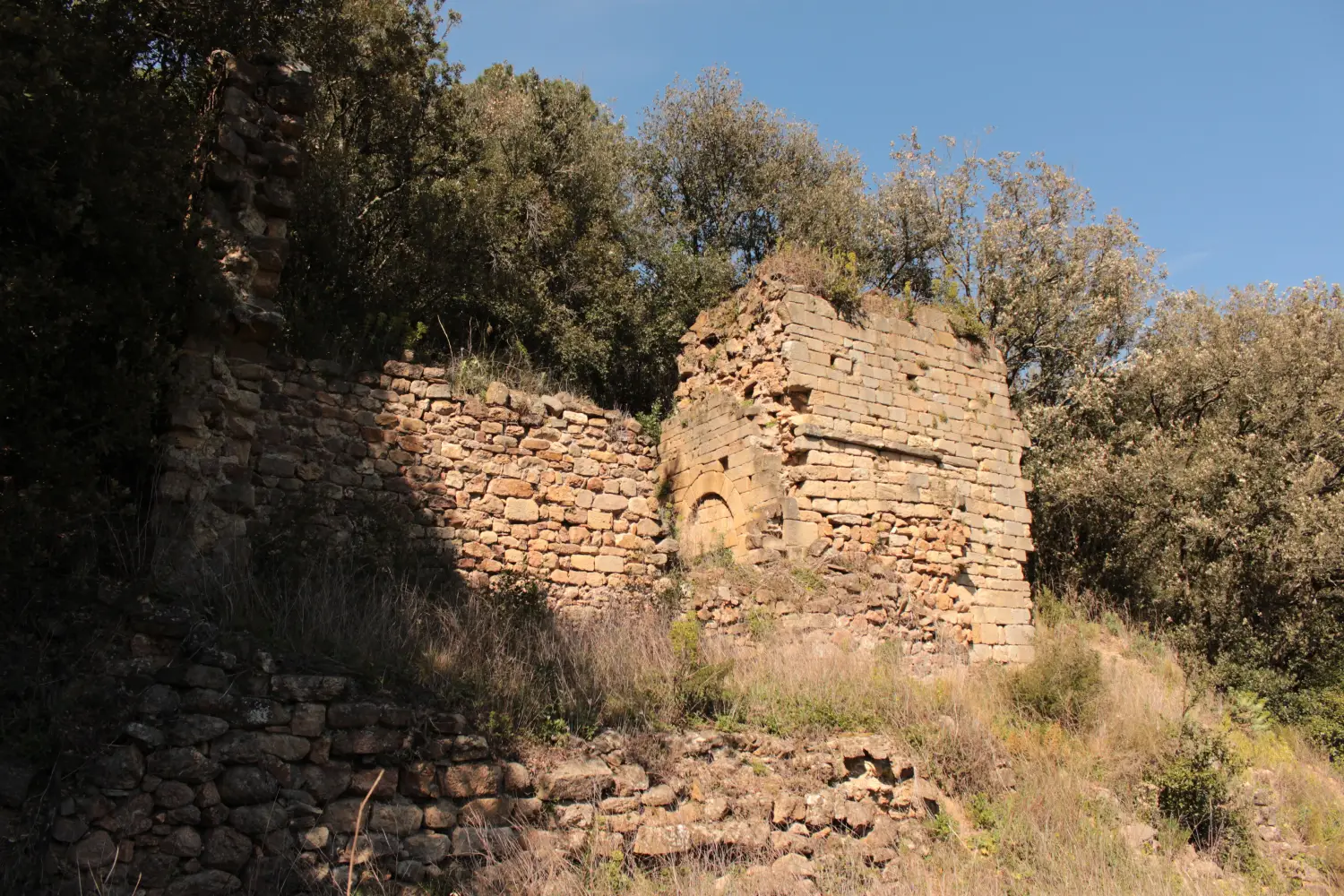 ruines de l'église saint nicolas